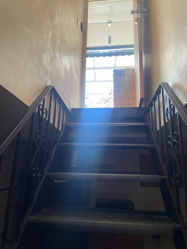 Foto del edificio - 1221 E 86th St