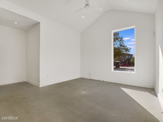 Foto del edificio - 2207 Justin Ln