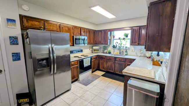 Building Photo - 11574 St Josephs Rd