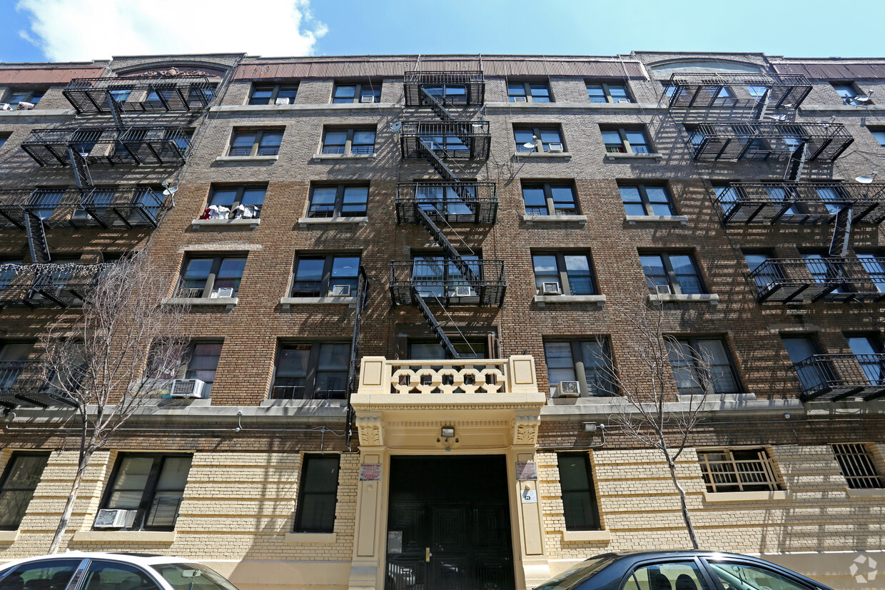 Building Photo - 545 W 164th St