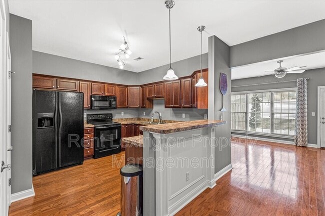 Building Photo - 4464 Stuart Hall Blvd