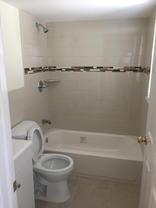 Foto del edificio - 1129 Carpenter St