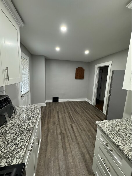 Foto del edificio - 662 Forest Ave