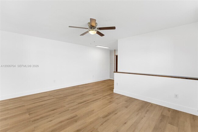 Foto del edificio - 1450 NE 171 St