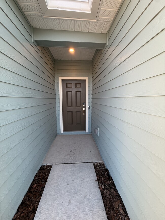 Building Photo - 6874 SW 88 Pl