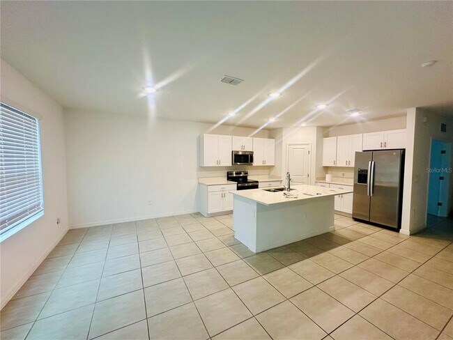 Building Photo - 187 Brinsmead Rd