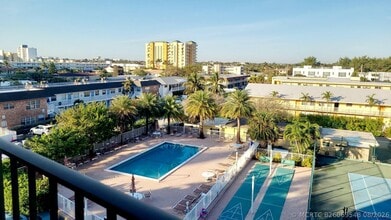 Building Photo - 1009 N Ocean Blvd