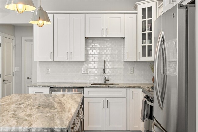 Building Photo - 62 Webster St