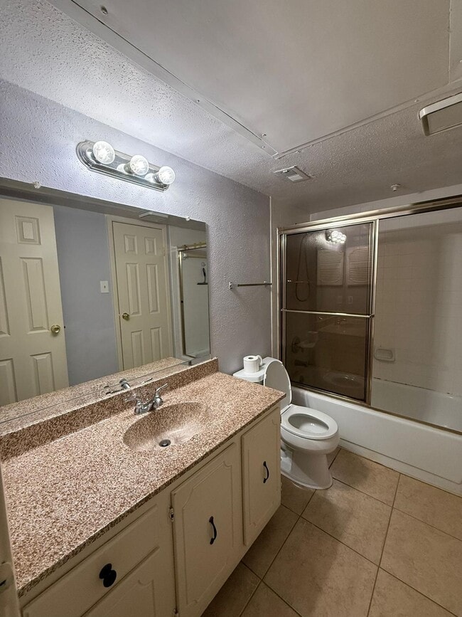 Building Photo - 14777 Wunderlich Dr