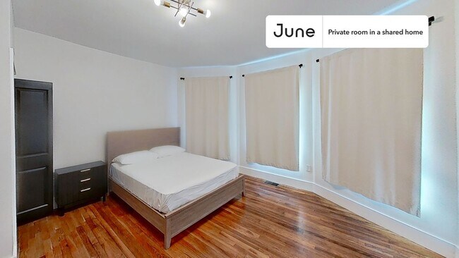 Building Photo - Room in Shared 5 bed/2 bath home