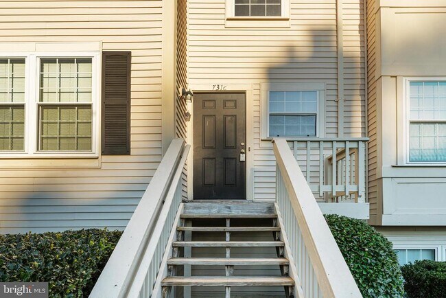 Building Photo - 731 Cedar Crest Dr