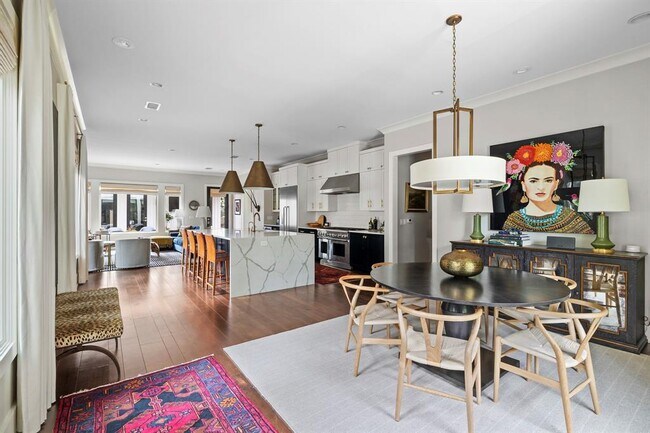 Foto del edificio - 3203 Beverly Rd