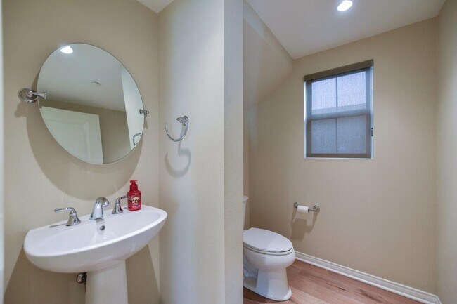 Foto del edificio - 3b/2.5b Cypress Village Irvine House for rent