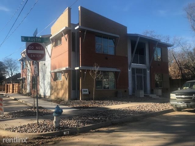 Building Photo - 1301 N Austin St
