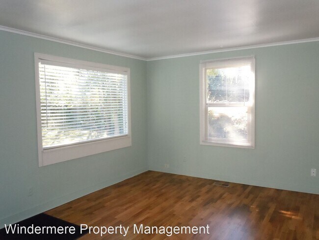 Building Photo - 2 br, 2 bath House - 1611 Electric Avenue