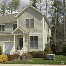 Building Photo - 307 Charleston Ln