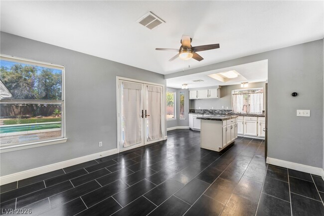 Building Photo - 8412 White Shore Cir