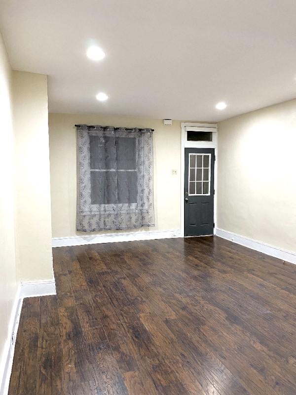 Building Photo - 5527 N Palethorp St