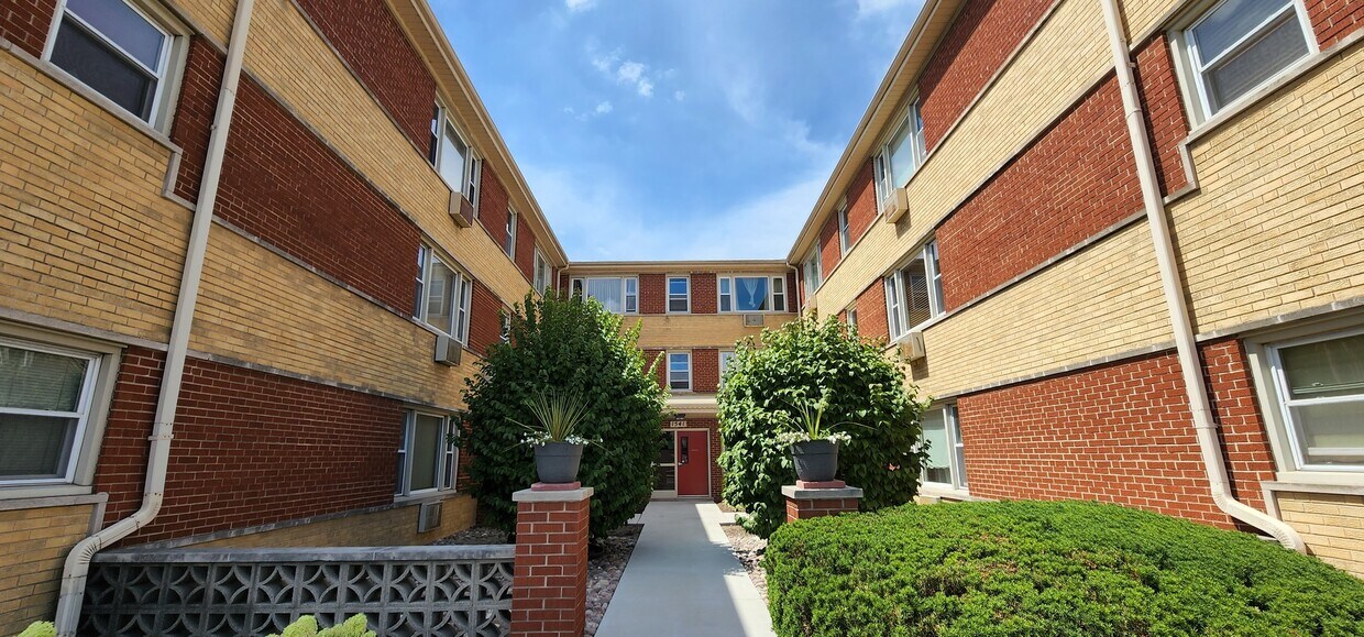 Primary Photo - 1539 S Harlem Ave