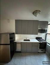 Building Photo - 321 E 54th St