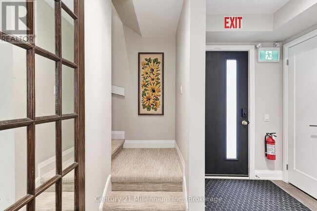 Photo du bâtiment - 110 Fairway Ct