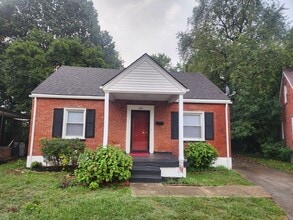 Building Photo - 1627 Catalpa St