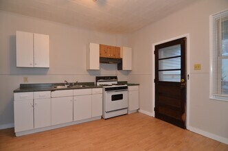 Building Photo - 1722 Brick Ave