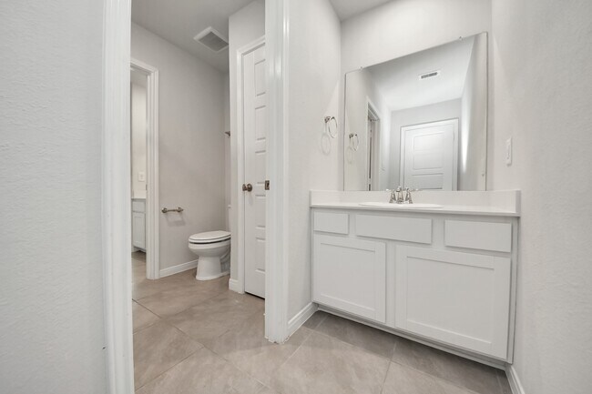Foto del edificio - 4422 Sandhill Terrace Ln