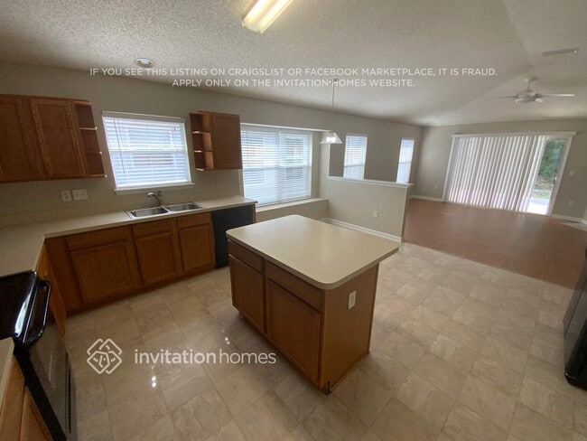 Foto del edificio - 1807 Moss Creek Dr
