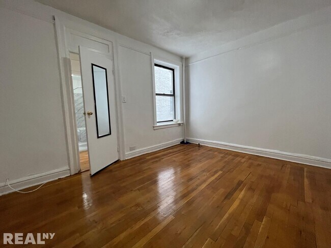 Foto del edificio - 616 Academy Street