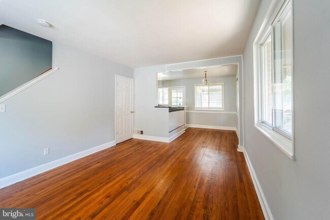 Building Photo - 6638 Blair Rd NW