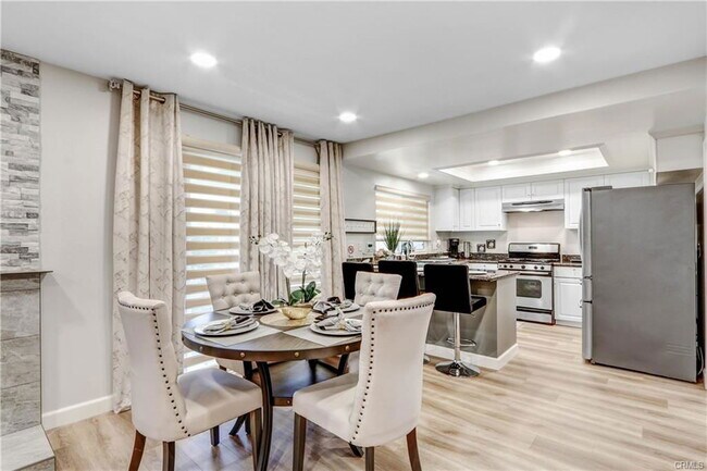 Foto del edificio - 16172 Quartz St