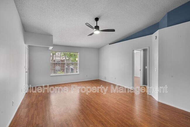 Building Photo - 5461 Lake Margaret Dr