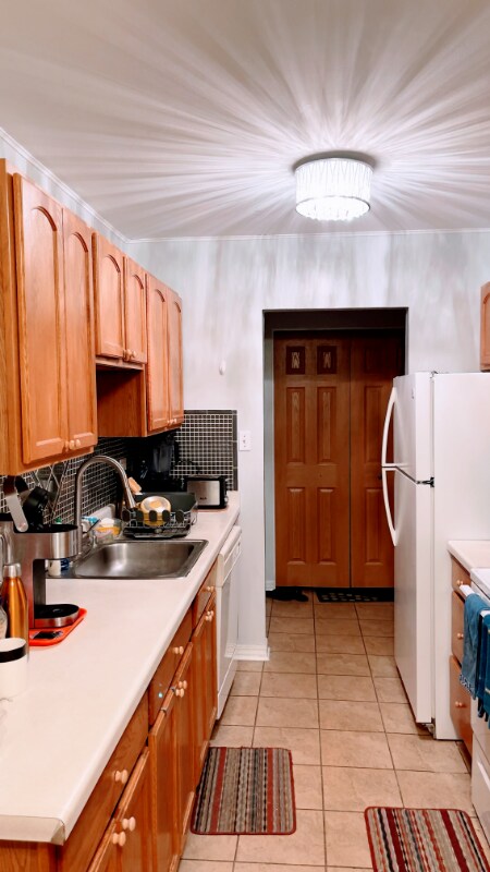 Primary Photo - 7413 Brookdale Dr