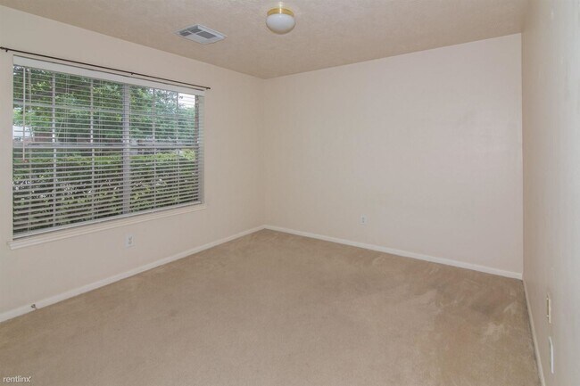Building Photo - 3 br, 2 bath Condo - 29007 Stone Fox Dr