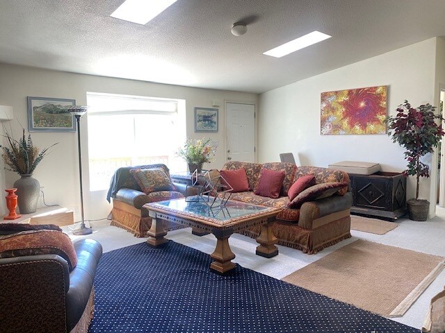 Foto del edificio - 470 Sheep Ridge Rd