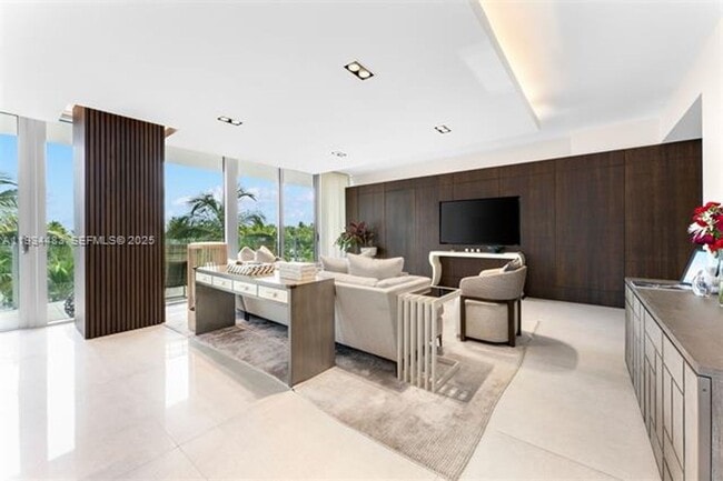 Foto del edificio - 1 Collins Ave