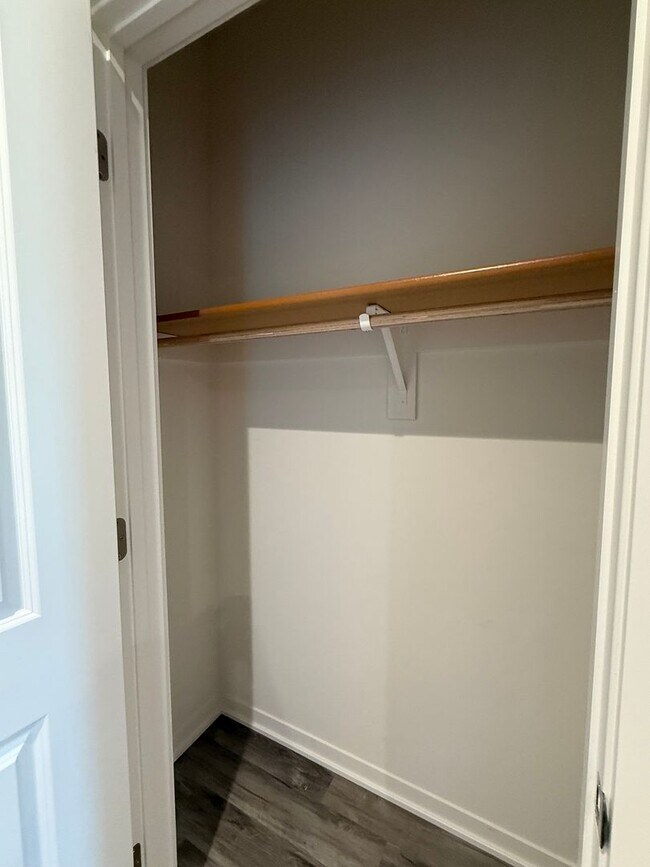 Foto del edificio - 7004 Claystone Dr