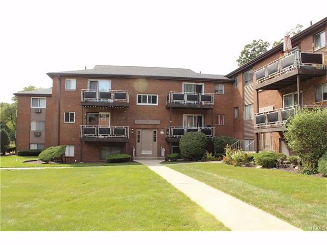 Primary Photo - 18 Tanager Rd
