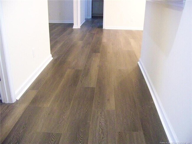 Foto del edificio - 513 Meadowland Ct