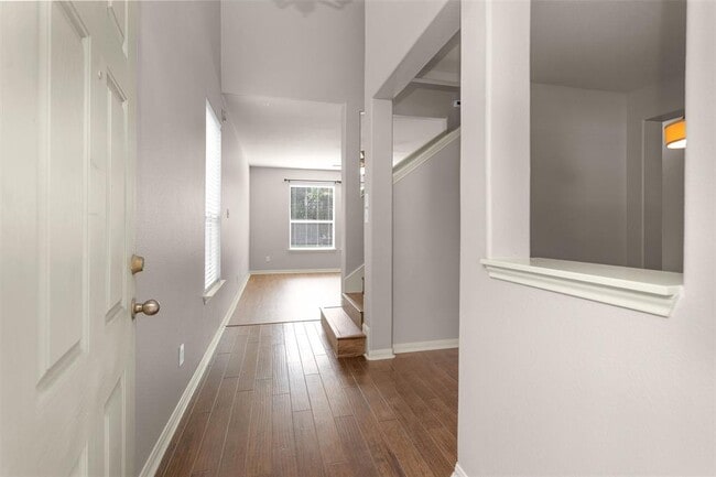 Foto del edificio - 6443 Applewood Forest Dr