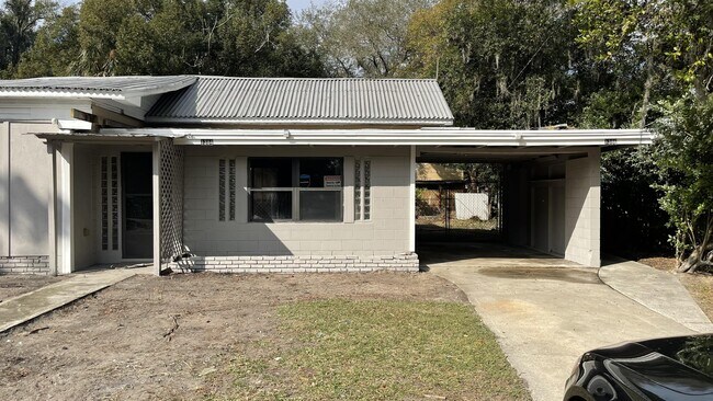 Foto del edificio - 1384 Pullen Rd