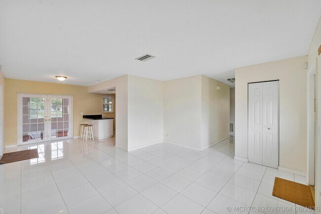 Foto del edificio - 8095 W St John Ave