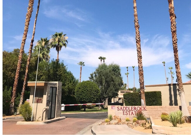 Building Photo - Beautifully Remodeled Condo in Saddlerock Estates