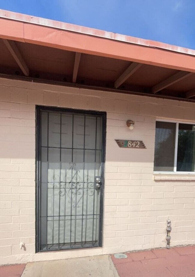 Foto del edificio - 2842 N Los Altos Ave