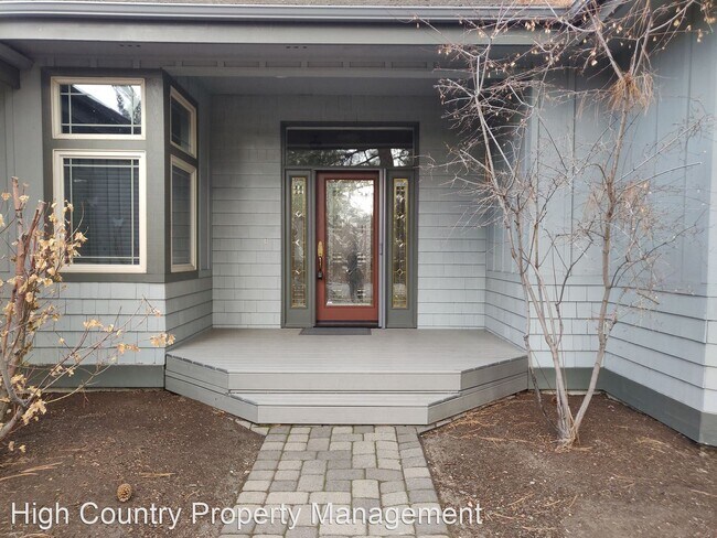 Foto del edificio - 3 br, 3 bath House - 19571 Blue Lake Loop