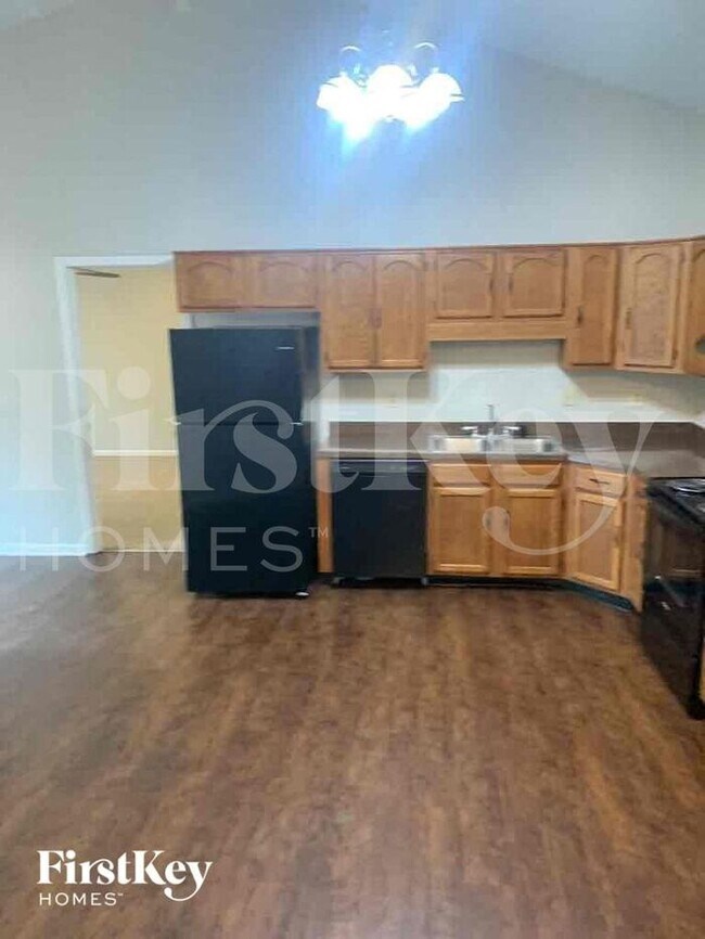 Foto del edificio - 5038 Deer Creek Place