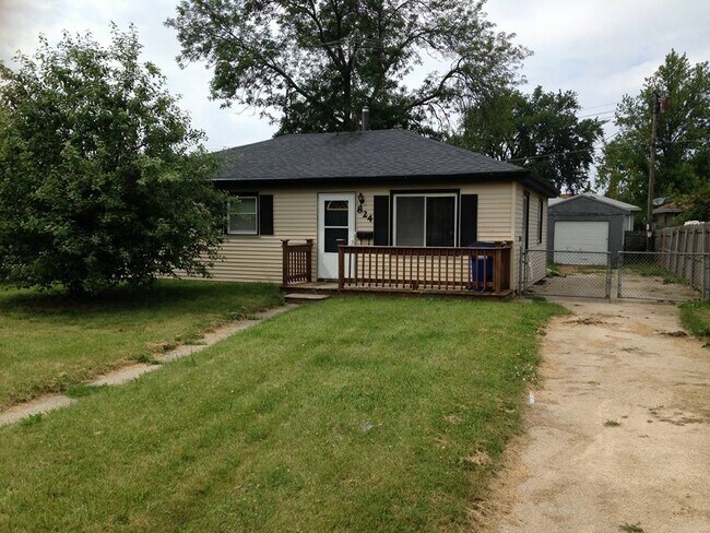 Foto del edificio - 824 Valerie Court