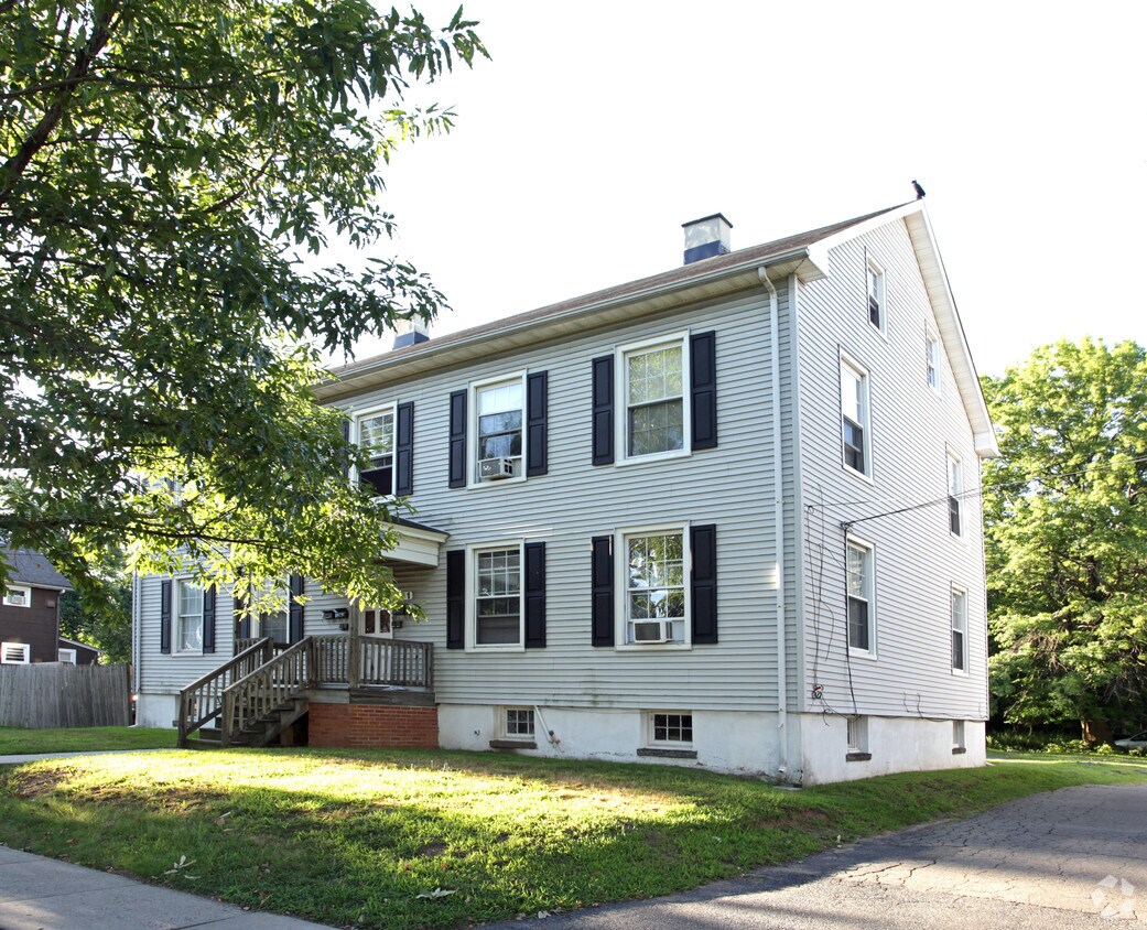 Primary Photo - 731 Bound Brook Rd