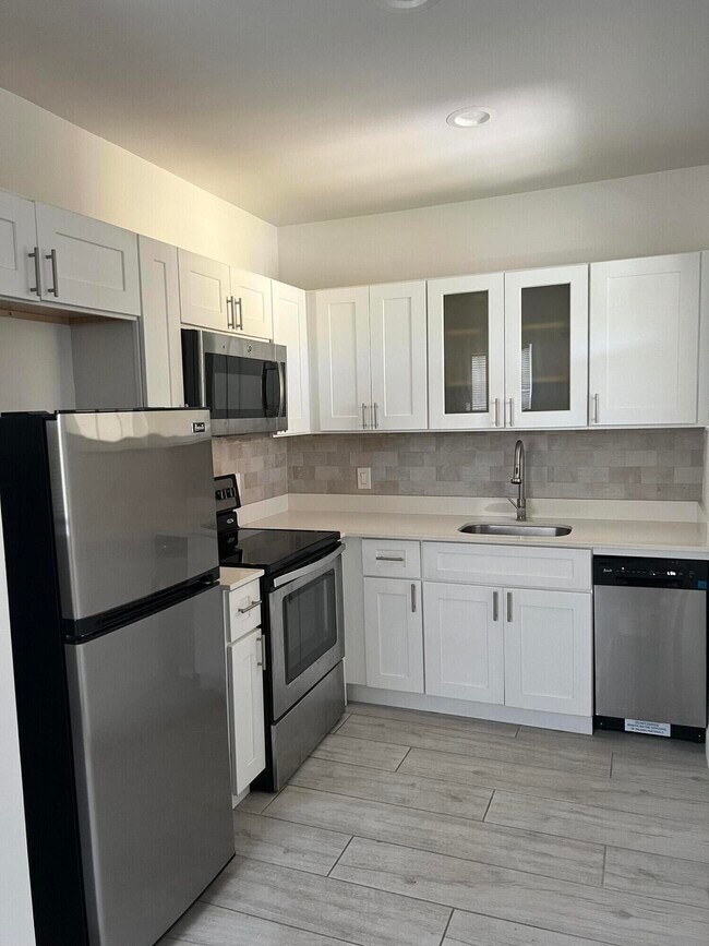 Foto del edificio - 407 S Lakeside Dr
